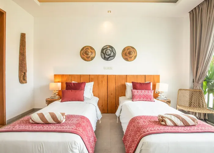 Exquisite 4br Haven, 5min Stroll To Beach Canggu Villa *