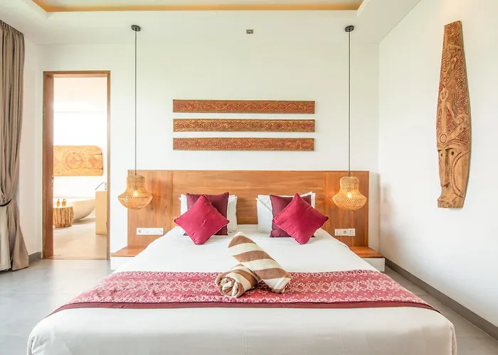 Exquisite 4br Haven, 5min Stroll To Beach Canggu Villa