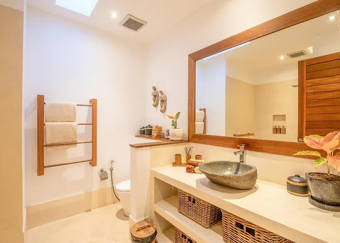 Exquisite 4br Haven, 5min Stroll To Beach Canggu Canggu