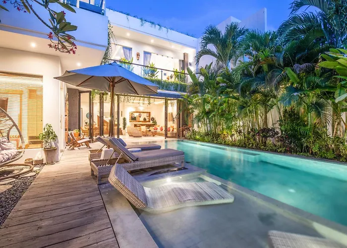 Exquisite 4br Haven, 5min Stroll To Beach Canggu Villa