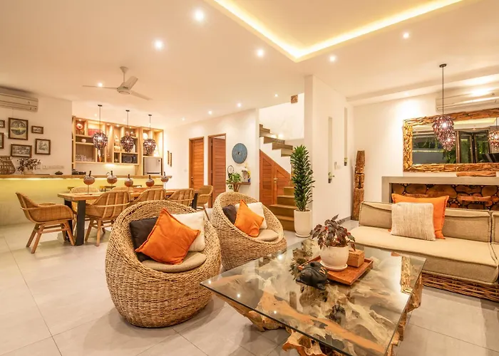 Villa Exquisite 4br Haven, 5min Stroll To Beach Canggu Canggu