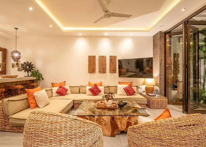 Villa Exquisite 4br Haven, 5min Stroll To Beach Canggu