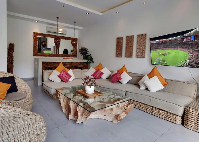 Exquisite 4br Haven, 5min Stroll To Beach Canggu * Canggu
