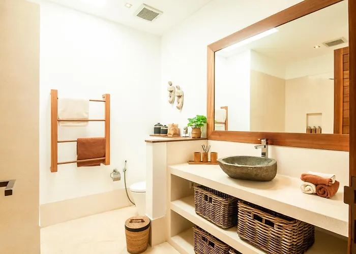 Exquisite 4br Haven, 5min Stroll To Beach Canggu Villa Canggu
