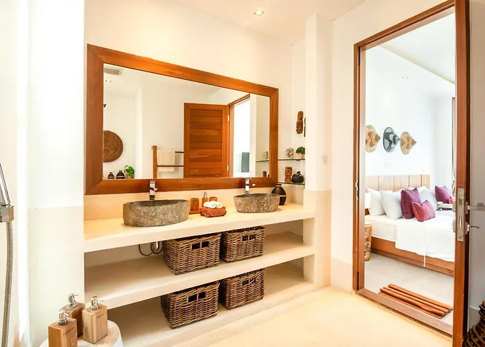 Exquisite 4br Haven, 5min Stroll To Beach Canggu Canggu